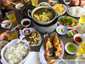 ăn trưa tại vh
