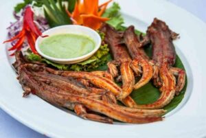 ẩm thực núi bà đen